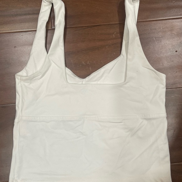 Abercrombie and Garage Tank Top Lot - Picture 7 of 7